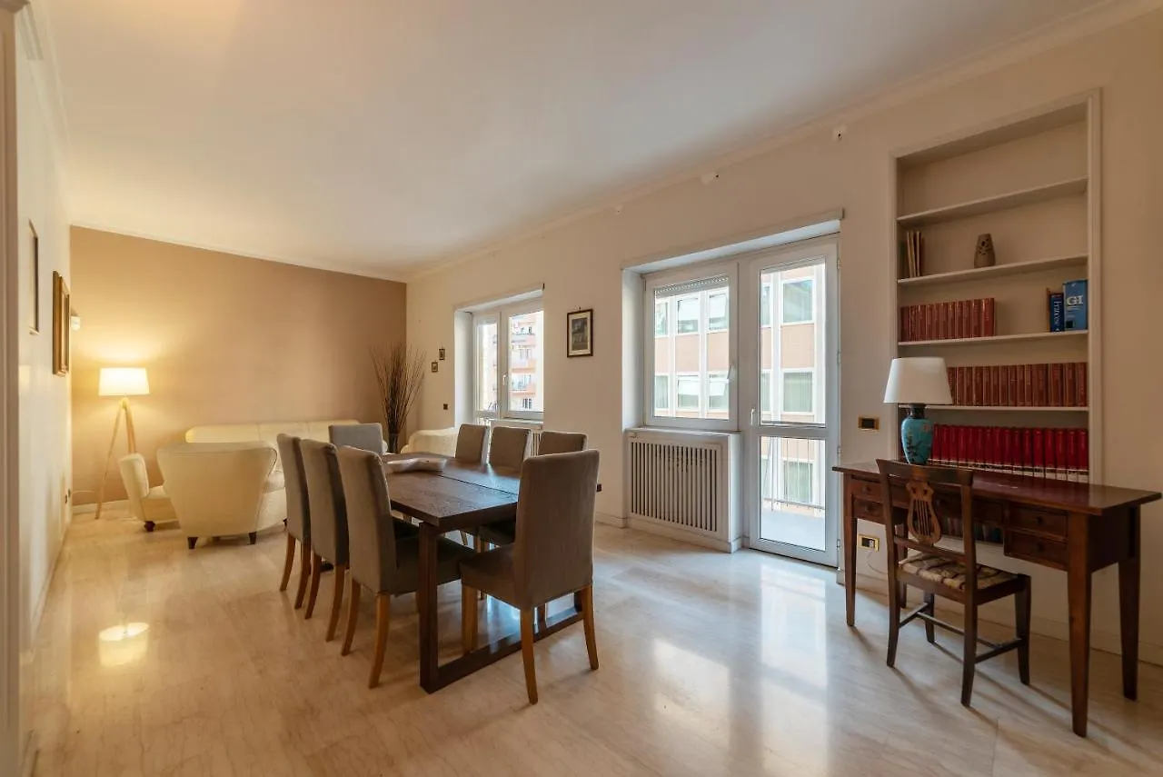 Mm Cipro Elegant Apartment Roma